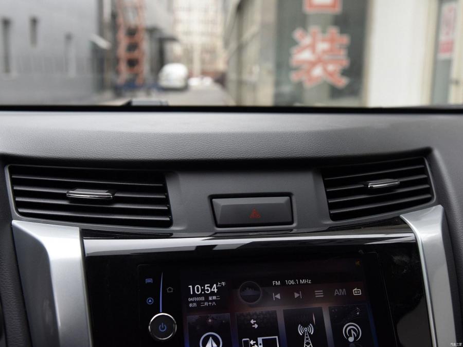Детали интерьера Nissan Terra 2018 года  (CN) (фото 52 из 144)